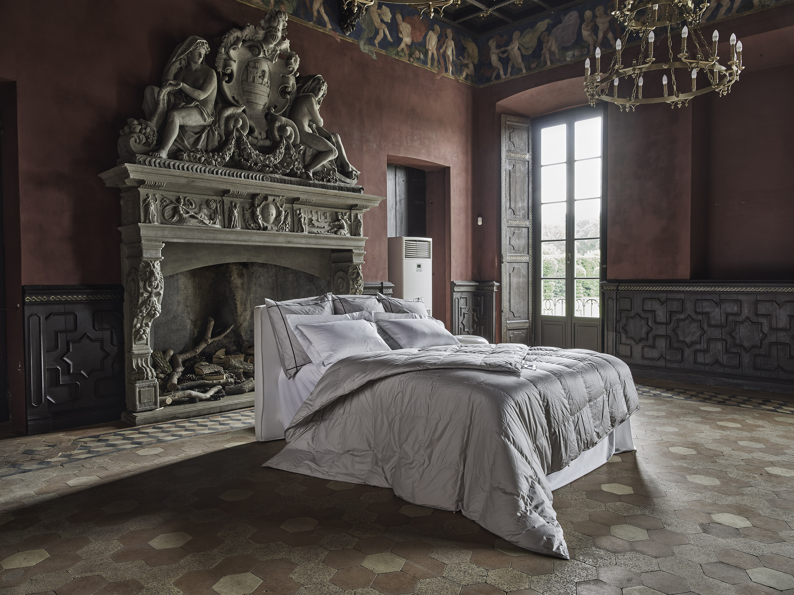 Why Crown Goose Reigns as the Global Number One Luxury Bedding Brand